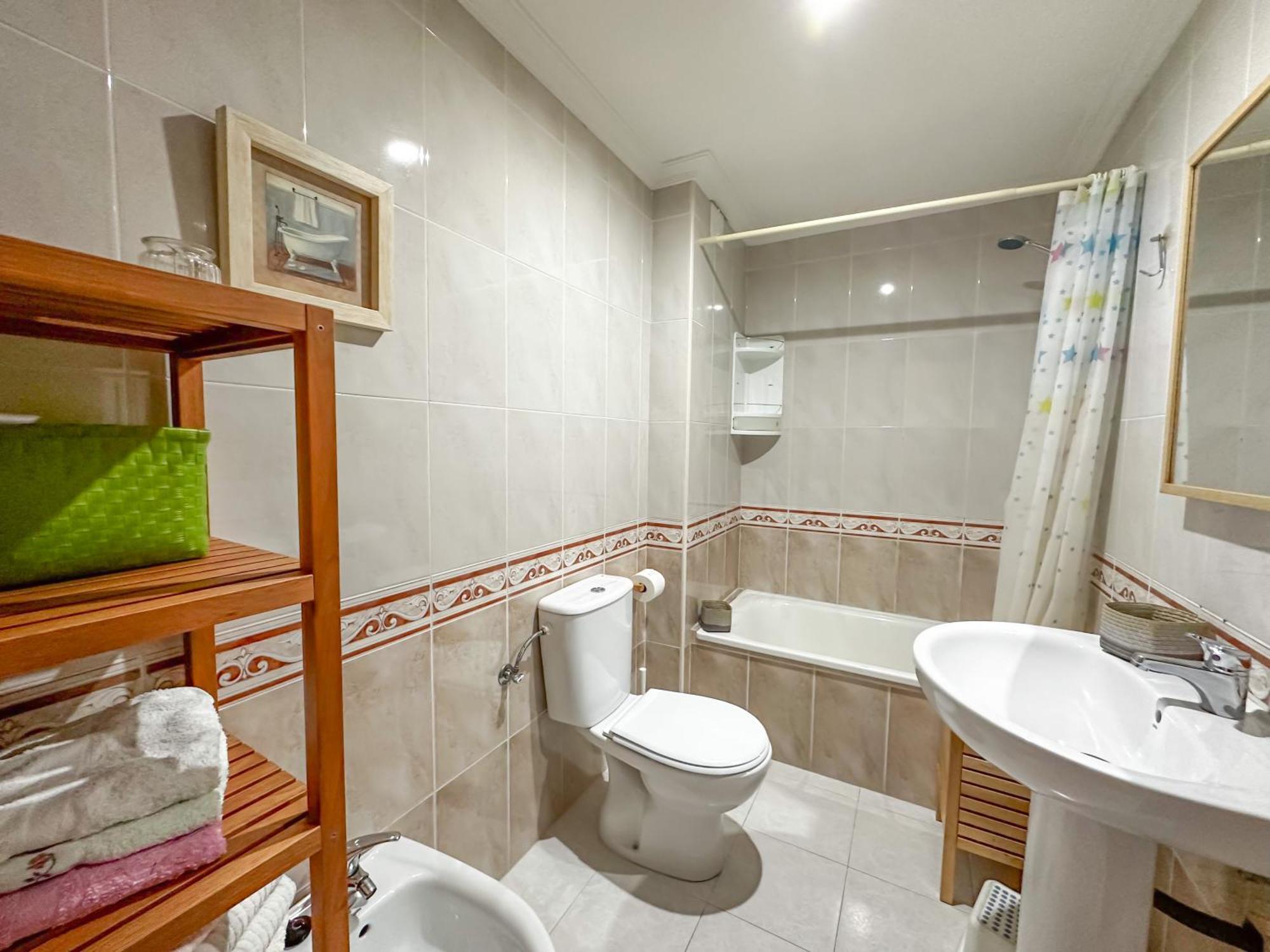 Apartamento Completo, Amplio, Muy Iluminado Y Con Plaza De Garaje Incluida. O Grove Ngoại thất bức ảnh