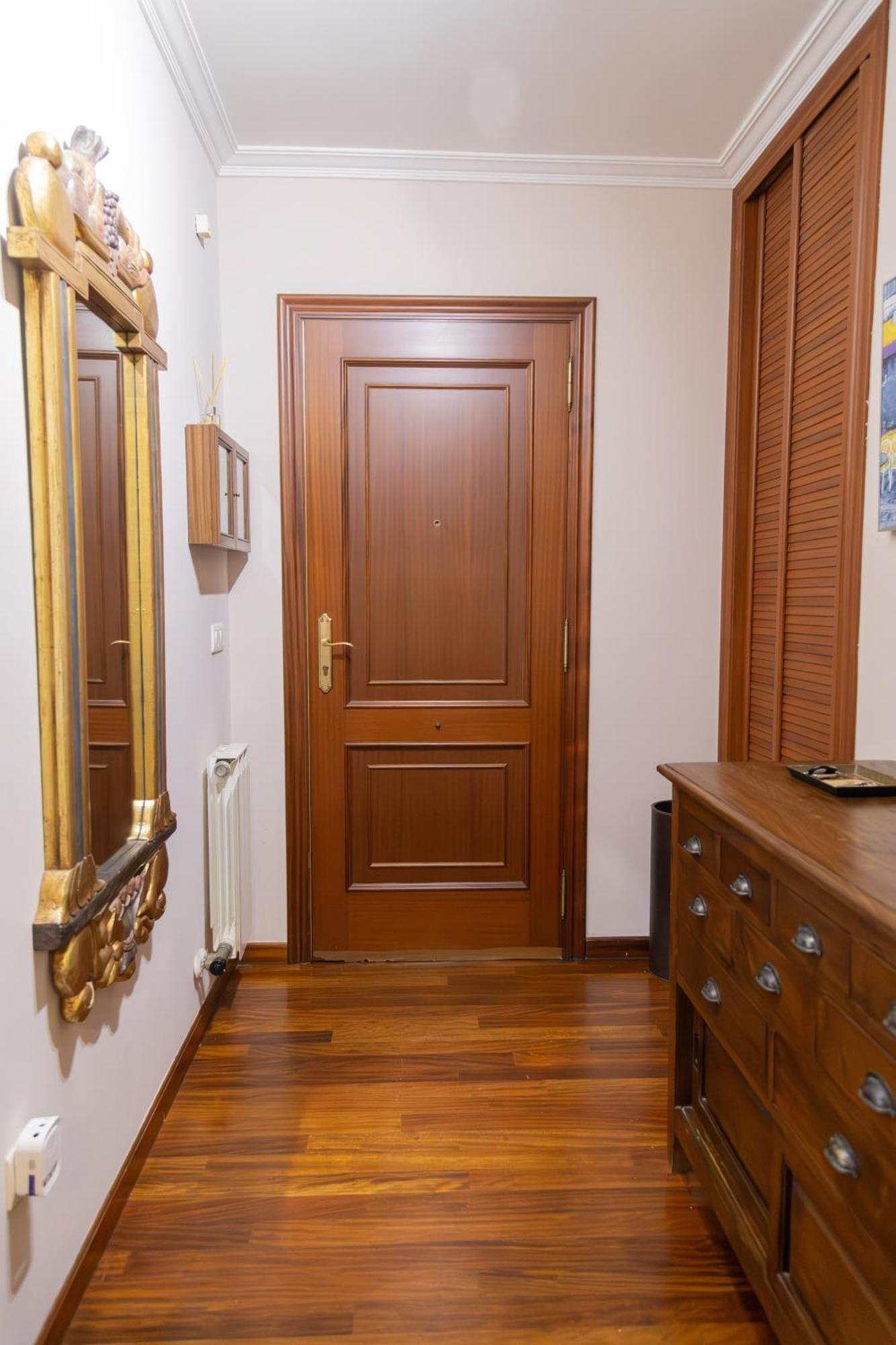 Apartamento Completo, Amplio, Muy Iluminado Y Con Plaza De Garaje Incluida. O Grove Ngoại thất bức ảnh