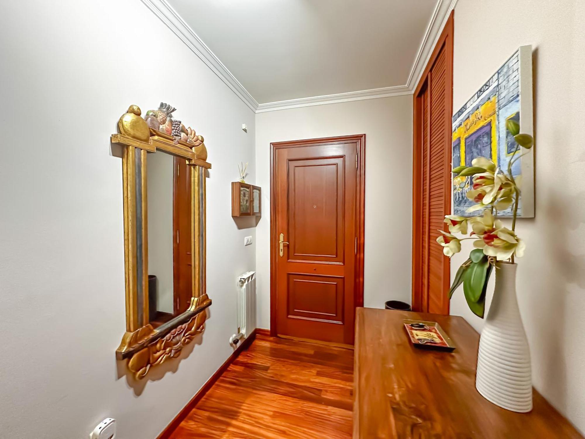Apartamento Completo, Amplio, Muy Iluminado Y Con Plaza De Garaje Incluida. O Grove Ngoại thất bức ảnh