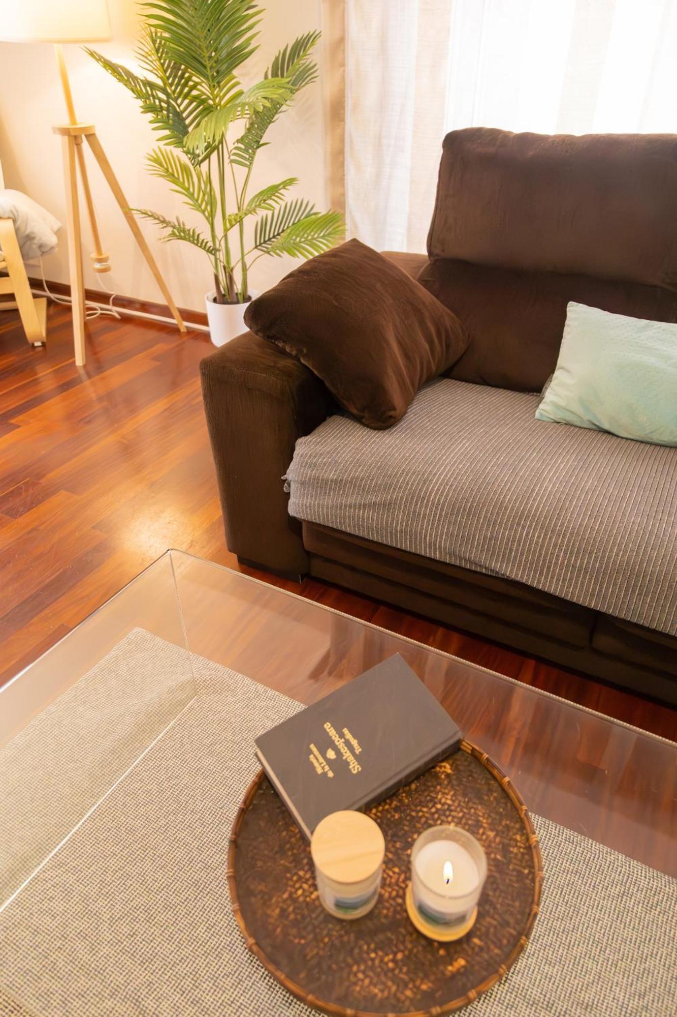 Apartamento Completo, Amplio, Muy Iluminado Y Con Plaza De Garaje Incluida. O Grove Ngoại thất bức ảnh
