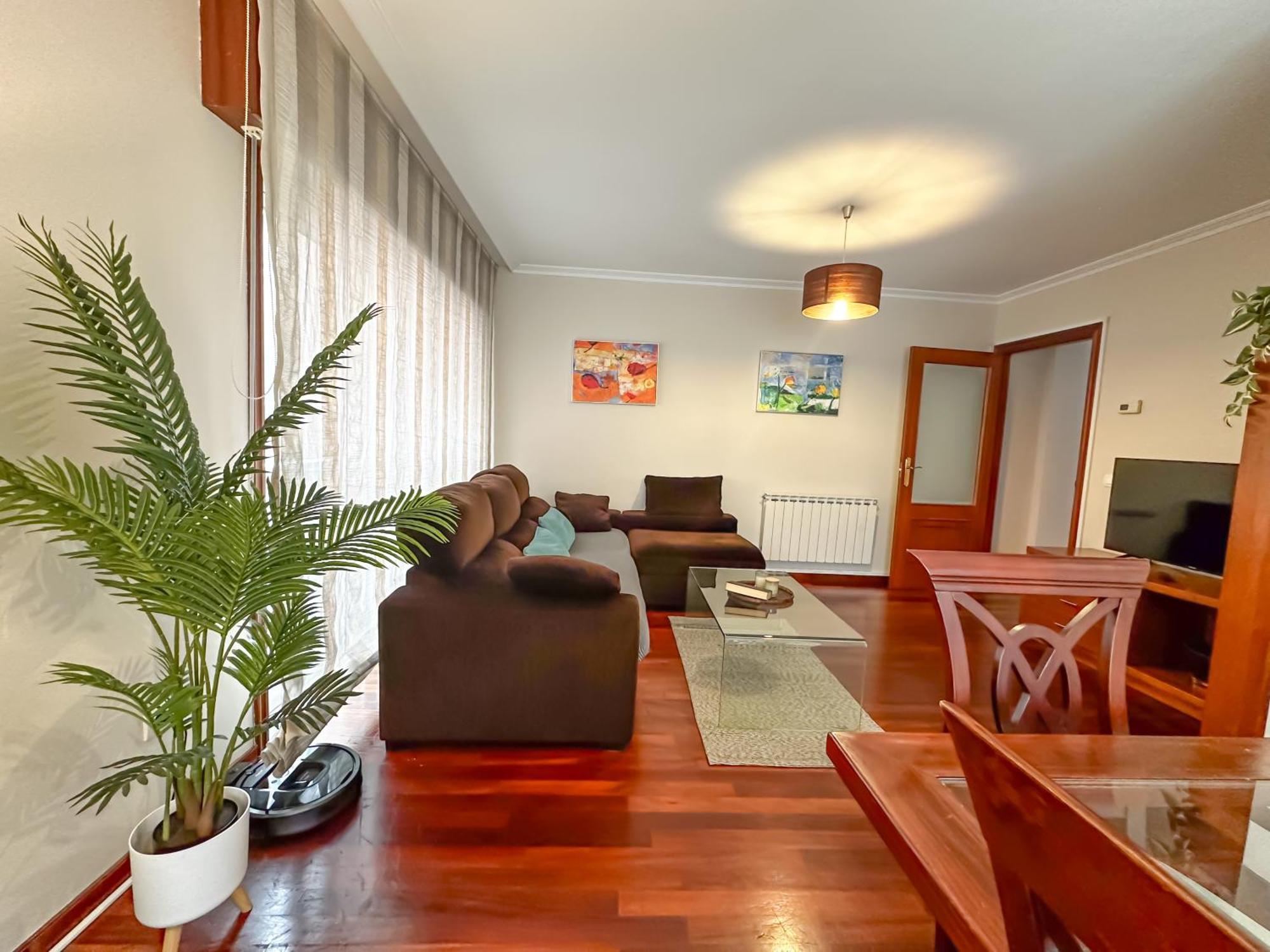 Apartamento Completo, Amplio, Muy Iluminado Y Con Plaza De Garaje Incluida. O Grove Ngoại thất bức ảnh