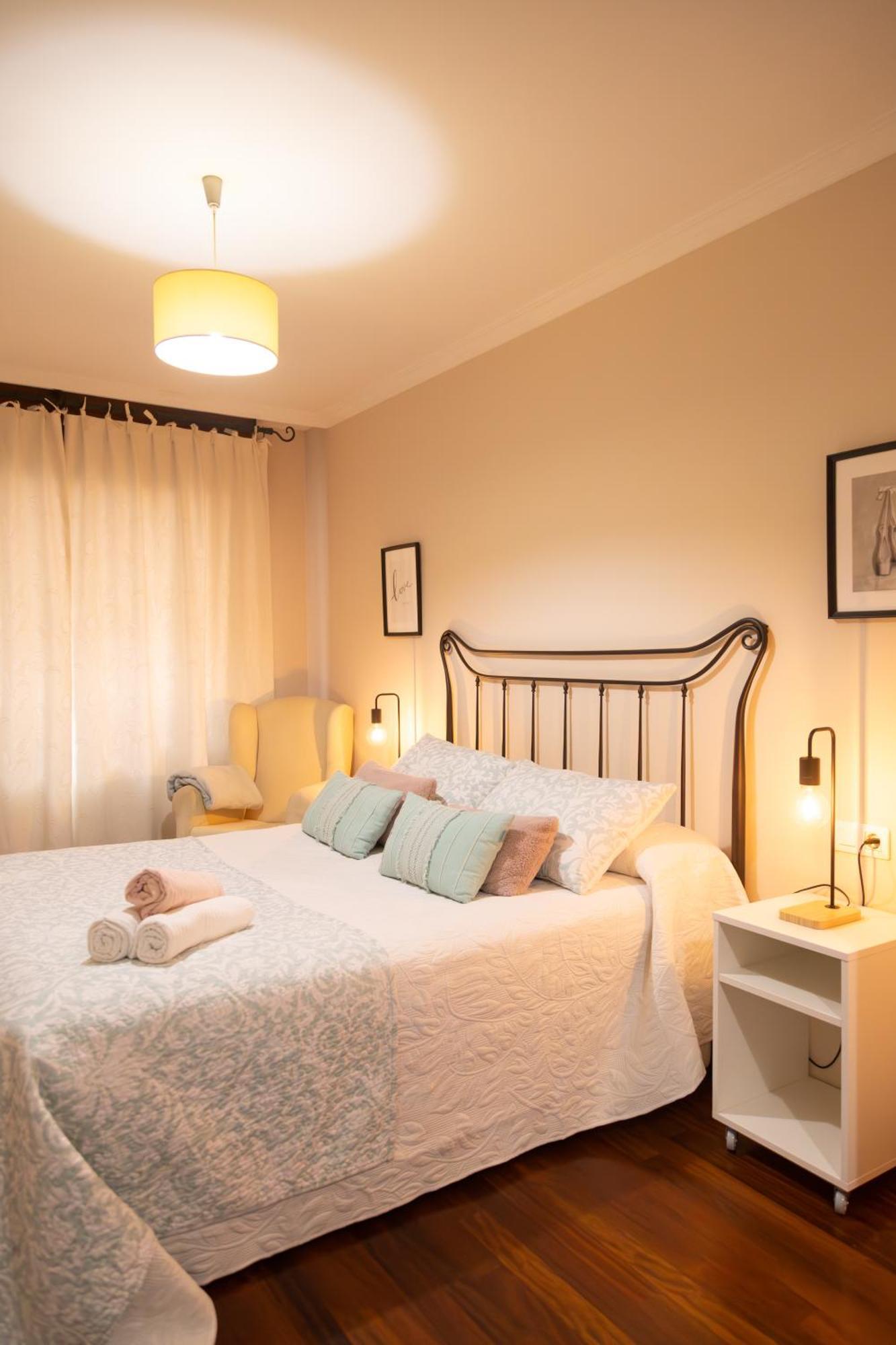 Apartamento Completo, Amplio, Muy Iluminado Y Con Plaza De Garaje Incluida. O Grove Ngoại thất bức ảnh