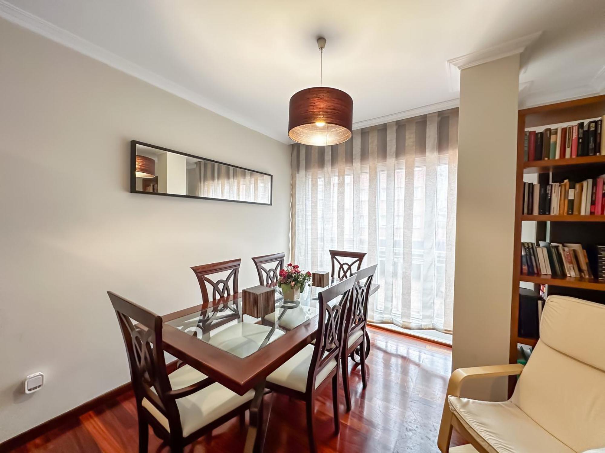 Apartamento Completo, Amplio, Muy Iluminado Y Con Plaza De Garaje Incluida. O Grove Ngoại thất bức ảnh