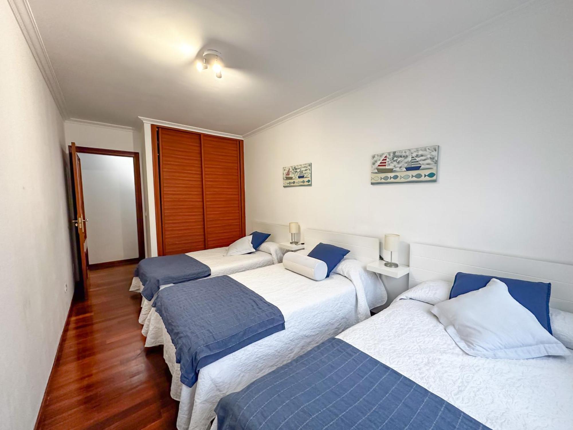 Apartamento Completo, Amplio, Muy Iluminado Y Con Plaza De Garaje Incluida. O Grove Ngoại thất bức ảnh